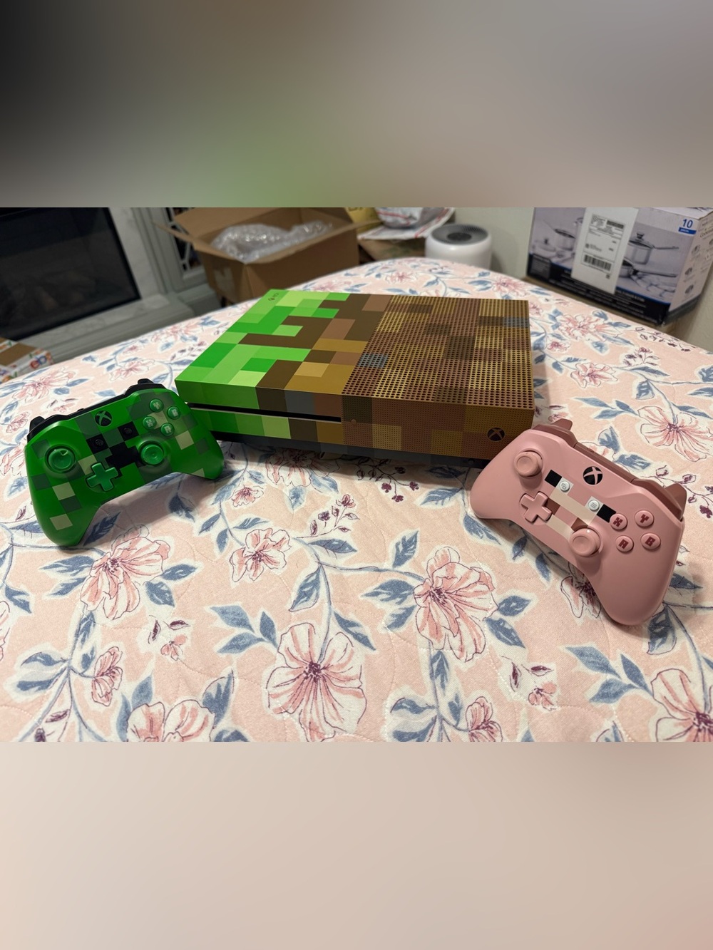 Microsoft Xbox One S Minecraft Edition Console w/ BOTH Creeper & Pig Controllers